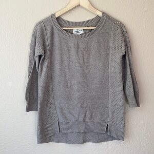 American Eagle Keyhole Tan Sweater sz Medium